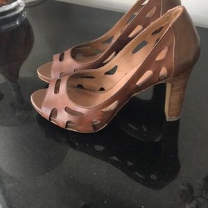 Ladies heels